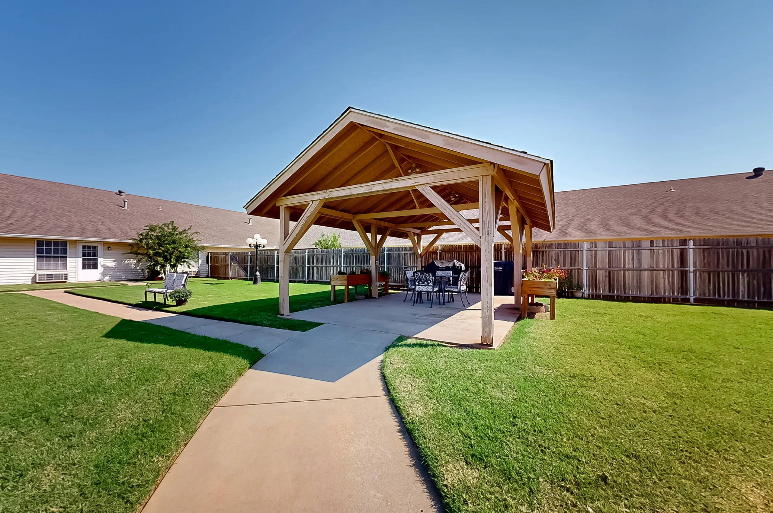 ARBOR HOUSE ASSISTED LIVING OF MUSTANG photo 8