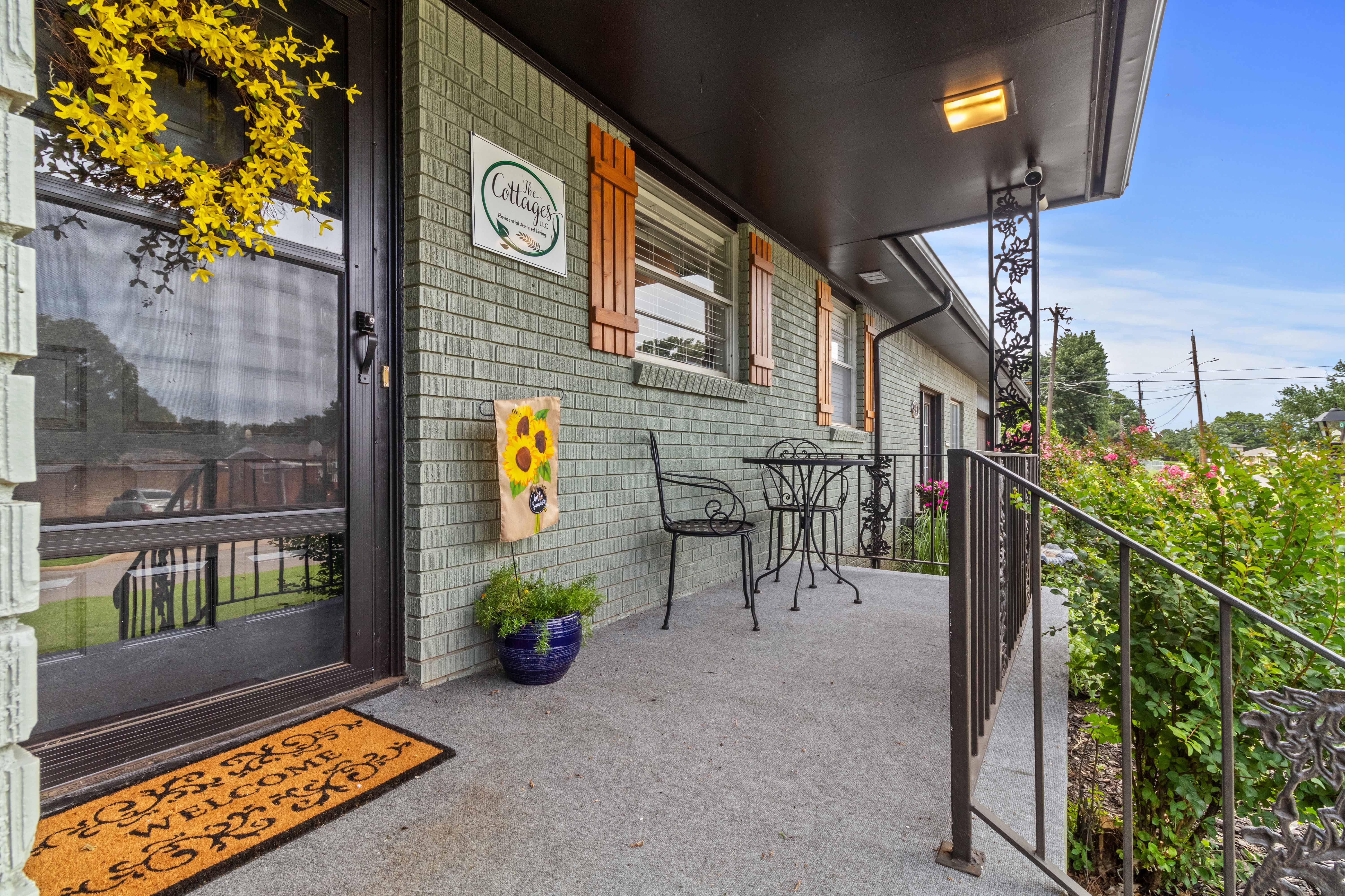THE COTTAGES, LLC photo 9