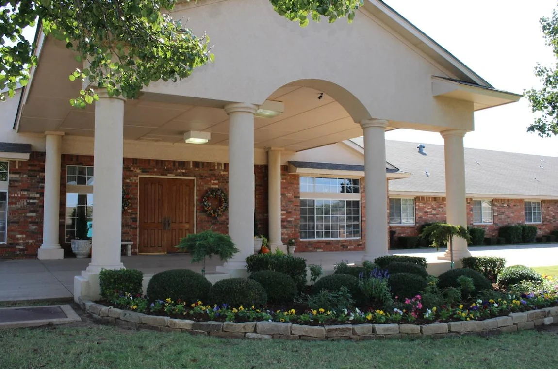 GREENBRIER VILLAGE ASSISTED LIVING photo 2