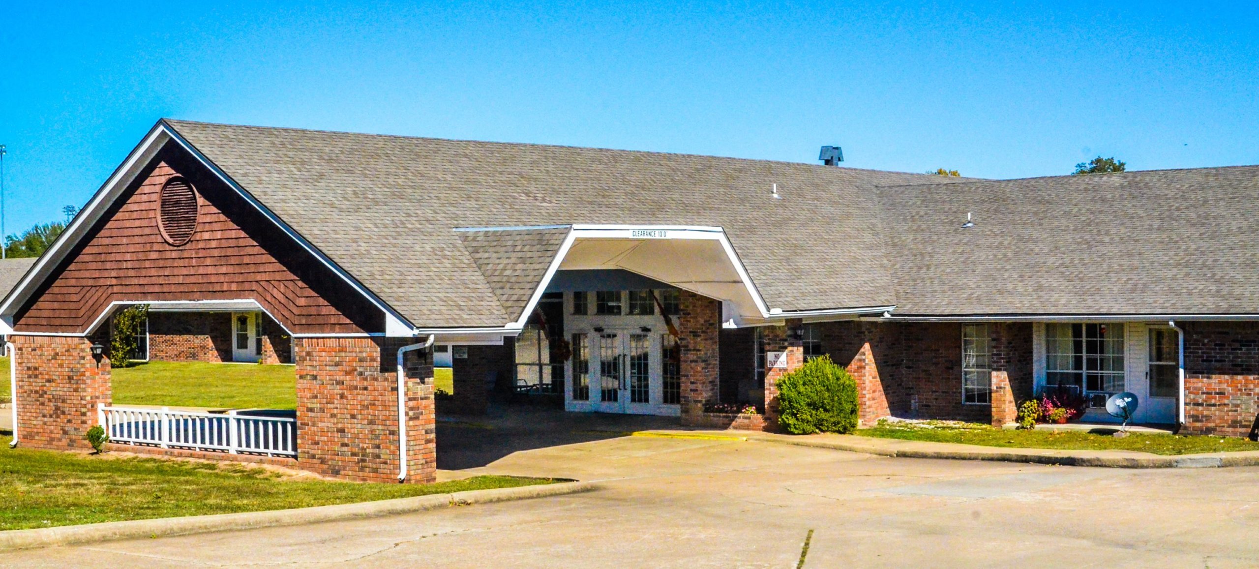 DOGWOOD CREEK RETIREMENT CENTER photo 2
