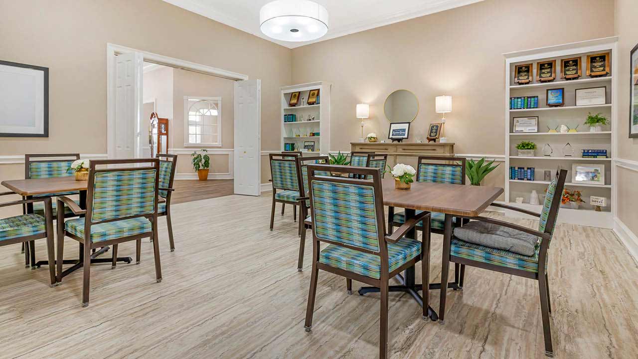 COUNTRY GARDENS ASSISTED LIVING COMMUNITY photo 5