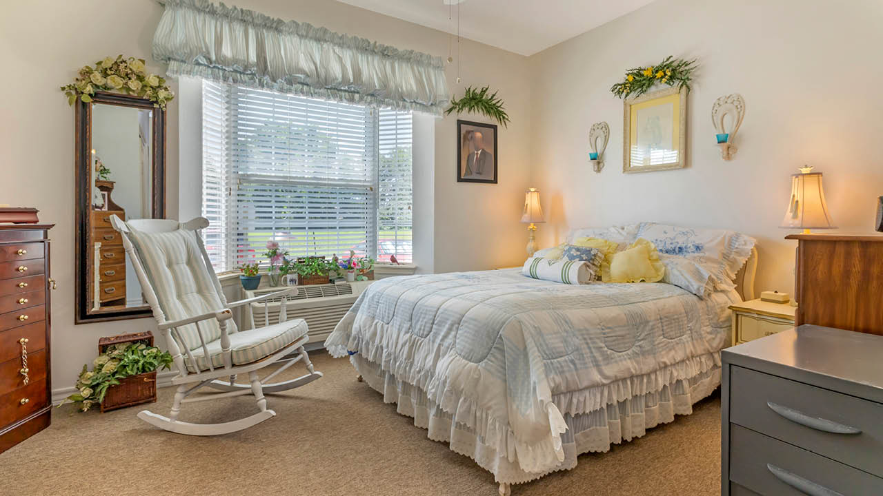 COUNTRY GARDENS ASSISTED LIVING COMMUNITY photo 8