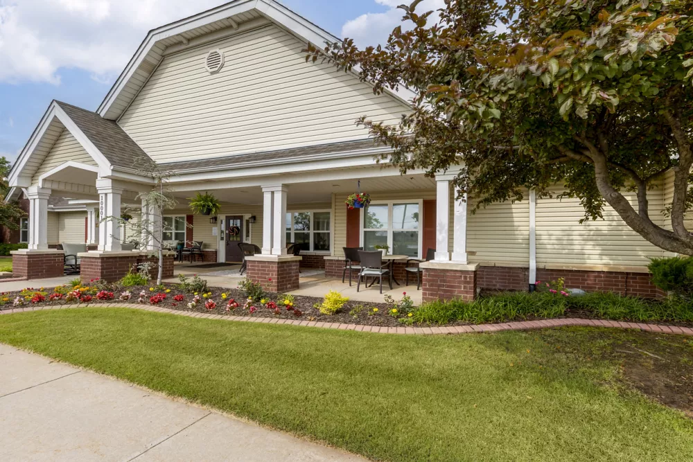 BROOKDALE OKLAHOMA CITY SOUTHWEST photo 2