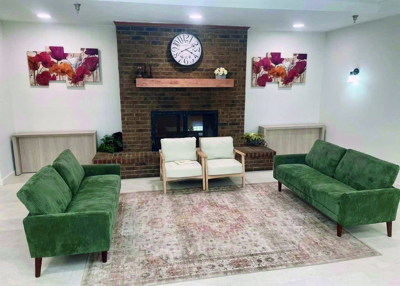 GLADE AVENUE ASSISTED LIVING SOUTH photo 2