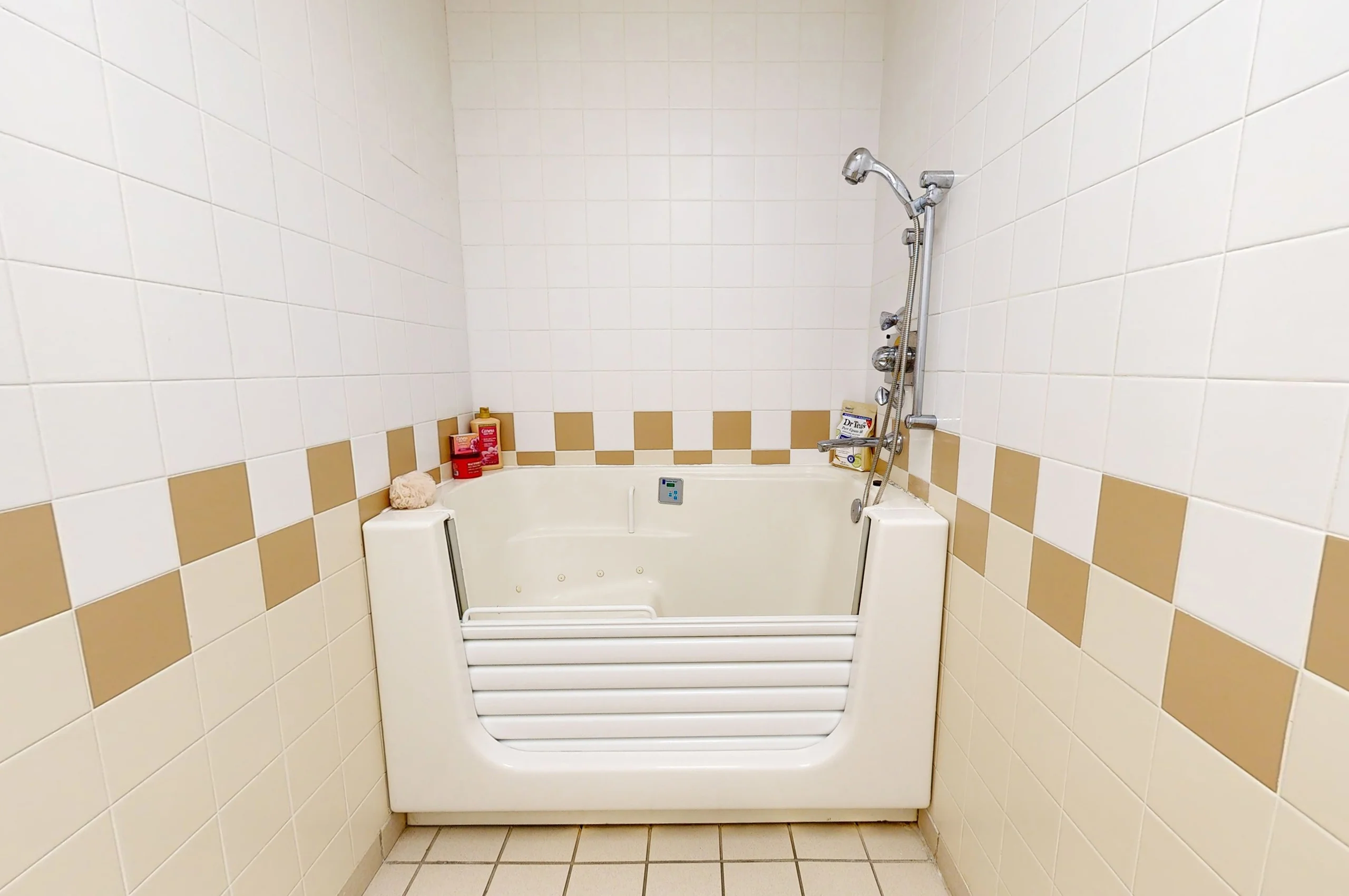 ARBOR HOUSE ASSISTED LIVING OF MIDWEST CITY photo 8
