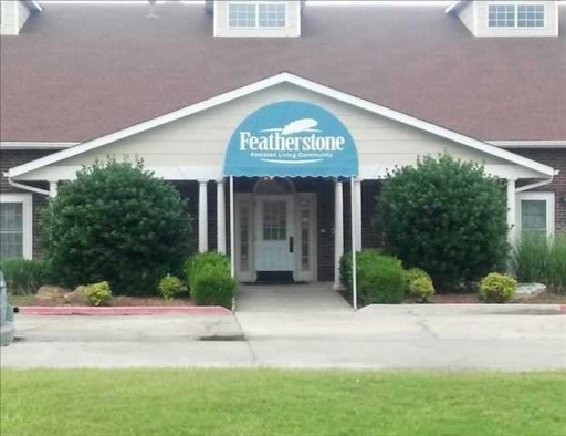 FEATHERSTONE ASSISTED LIVING COMMUNITY OF MOORE exterior