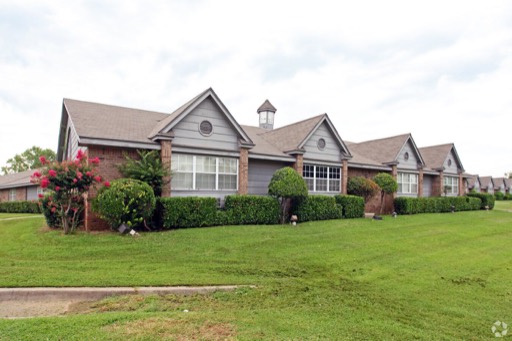 GLADE AVENUE ASSISTED LIVING exterior